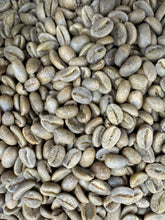 Load image into Gallery viewer, Diego Bermudez  Finca El Paraiso Zeo Geisha GREEN BEANS